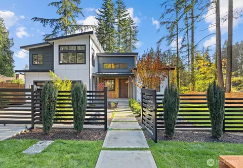 Exterior - 18616 92nd Ave NE, Bothell, WA 98011 photo 3 of 5