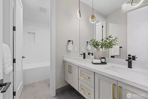 Bath - 18616 92nd Ave NE, Bothell, WA 98011 photo 8 of 8
