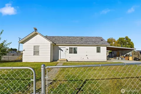 220 Birch St, Burbank, WA 99323