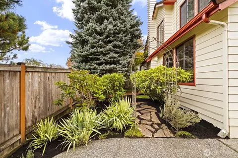 Exterior - 16524 14th Dr SE, Mill Creek, WA 98012 photo 5 of 6