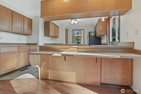 Kitchen - 24004 10th Pl W, Bothell, WA 98021 photo 4 of 4