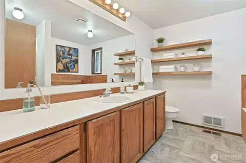 Bath - 24004 10th Pl W, Bothell, WA 98021 photo 1 of 3