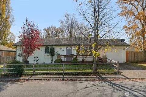 6610 95th St NE, Marysville, WA 98270