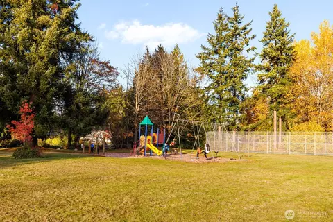 19425 Hollyhills Dr NE, Bothell, WA 98011 photo 25