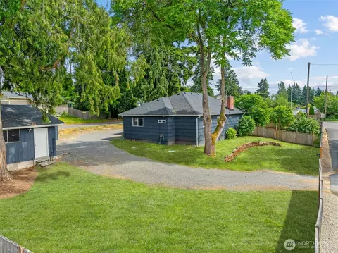 7221 112th St E, Puyallup, WA 98373
