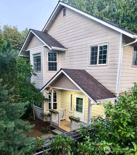 3821 Shelby Rd, Lynnwood, WA 98087
