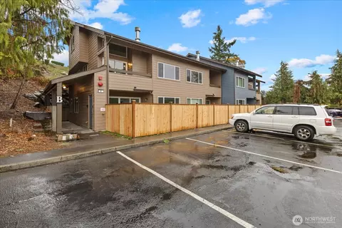 12600 57th Ave S #B201, Seattle, WA 98178