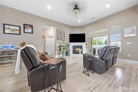 1830 E Madera St, Othello, WA 99344 photo 23