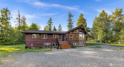 4104 Loomis Trail Rd, Blaine, WA 98230