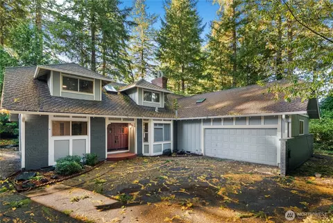5002 95th Ave W, University Place, WA 98467