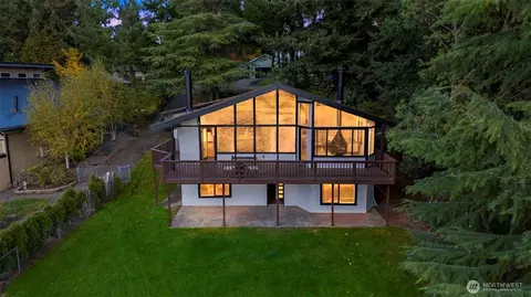 5609 Henslin Dr SE, Olympia, WA 98513