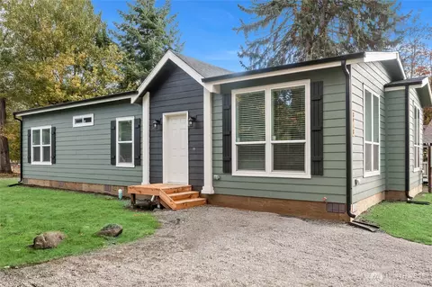 8918 Mulberry Ct SE, Yelm, WA 98597