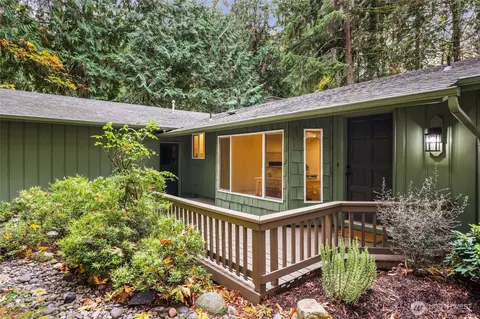 4211 Green Cove St NW, Olympia, WA 98502