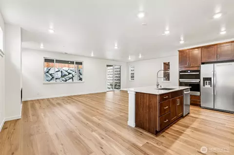 Living - 24323 13th Ave SE #CR20, Bothell, WA 98021 photo 2 of 8