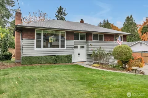 835 Hilltop Ave, Kent, WA 98031