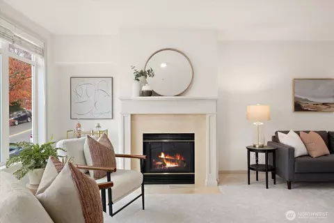 225 4th Ave #A404, Kirkland, WA 98033