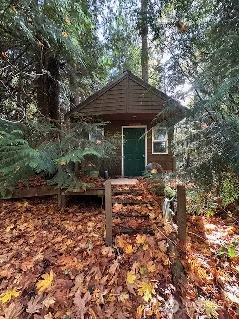 2665 Sandy Dr, Camano Island, WA 98282