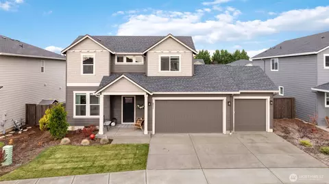 8842 N 3rd Cir, Ridgefield, WA 98642
