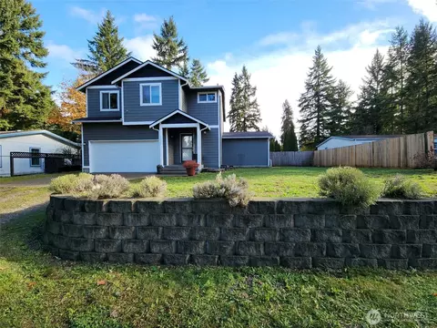 8522 Mcniece Loop SE, Yelm, WA 98597