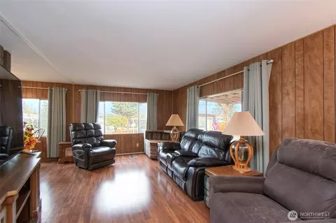 42 Juniper Mobile Ests, Sequim, WA 98382 photo 4