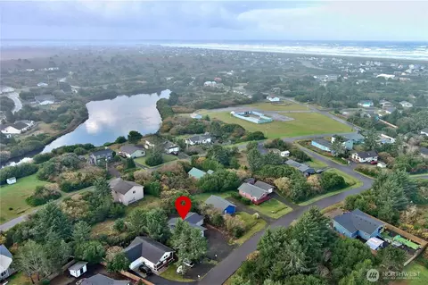 277 S Wynoochee Dr SW, Ocean Shores, WA 98569