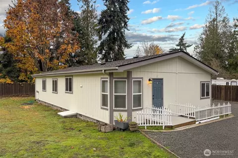 2826 E Myrtle St, Port Angeles, WA 98362