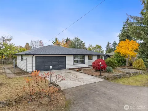 1602 114th St S, Tacoma, WA 98444