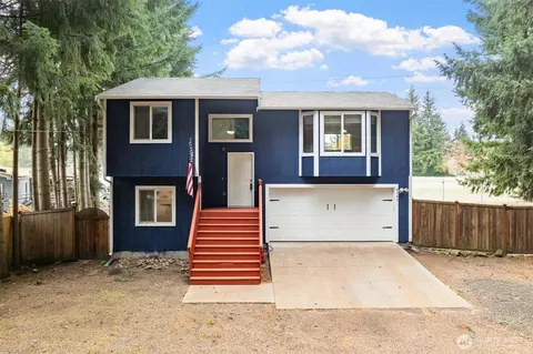 8747 Mariana Ct SE, Yelm, WA 98597