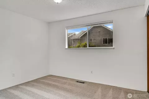 Bedroom - 19414 1st Ave SE, Bothell, WA 98012 photo 2 of 3