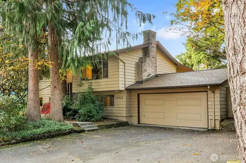 Exterior - 19414 1st Ave SE, Bothell, WA 98012 photo 3 of 7