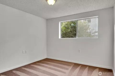 Bedroom - 19414 1st Ave SE, Bothell, WA 98012 photo 3 of 3
