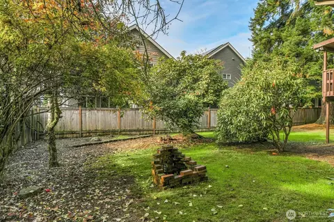 Exterior - 19414 1st Ave SE, Bothell, WA 98012 photo 6 of 7