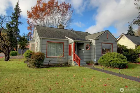 1527 S 13th St, Mount Vernon, WA 98273