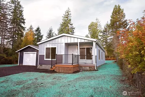 50 E Lookout Ct, Grapeview, WA 98546 photo 3