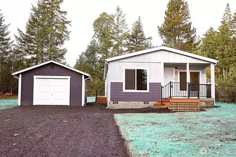 50 E Lookout Ct, Grapeview, WA 98546