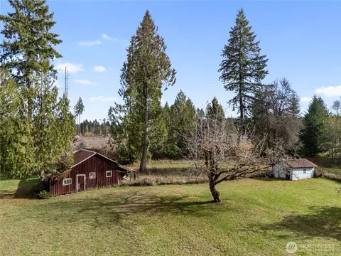 Exterior - 565 Meier Rd, Winlock, WA 98596 photo 6 of 10