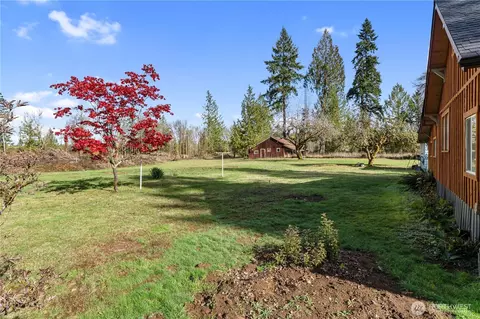 Exterior - 565 Meier Rd, Winlock, WA 98596 photo 4 of 10