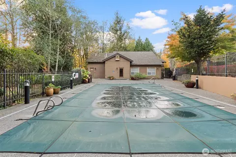 Exterior - 18930 Bothell Everett Hwy #D203, Bothell, WA 98012 photo 5 of 7