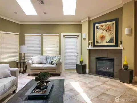 Living - 18930 Bothell Everett Hwy #D203, Bothell, WA 98012 photo 4 of 4