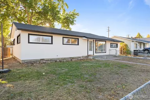 710 S Catalpa St, Moses Lake, WA 98837