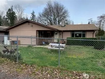 8918 Fruitland Ave E, Puyallup, WA 98371