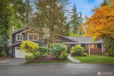 4817 91st Ave SE, Mercer Island, WA 98040