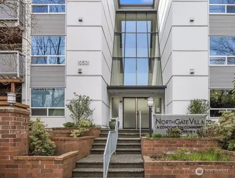 10501 8th Ave NE #334, Seattle, WA 98125