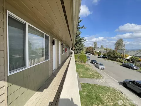 1422 Chestnut St, Everett, WA 98201 photo 3
