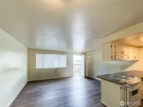 1422 Chestnut St, Everett, WA 98201 photo 9