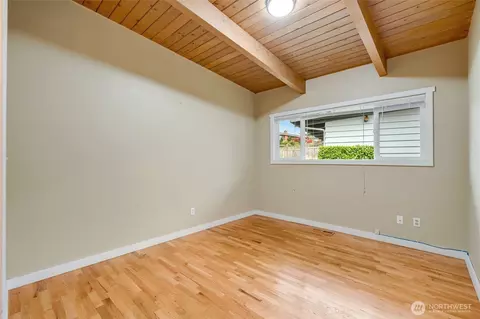 Bedroom - 5010 33rd Ave W, Everett, WA 98203 photo 2 of 3