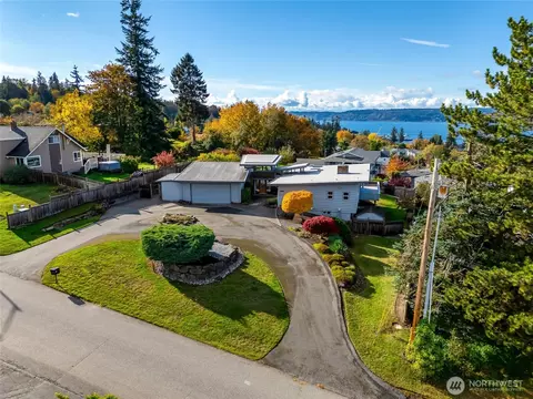 View/Area - 5010 33rd Ave W, Everett, WA 98203 photo 4 of 5