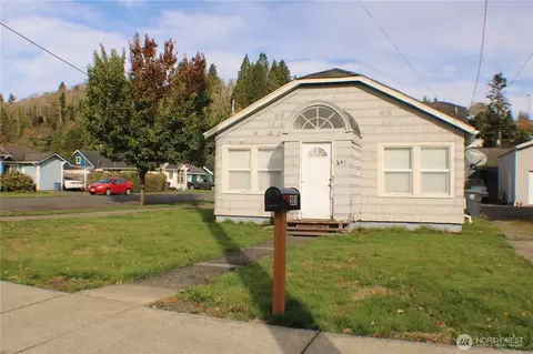 301 Eklund Ave, Hoquiam, WA 98550