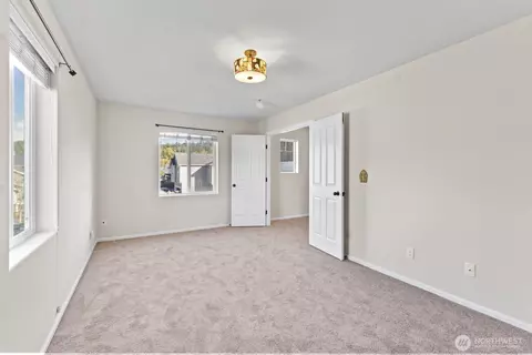 Bedroom - 1105 Sigafoos Ave NW, Orting, WA 98360 photo 3 of 8