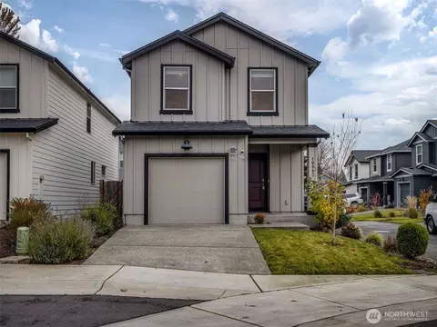 10903 126th Ct NE, Vancouver, WA 98682
